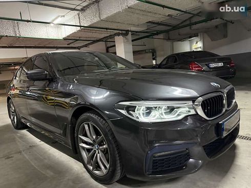 BMW 5 серия 2019 - фото 2