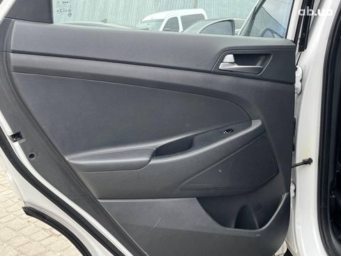 Hyundai Tucson 2016 белый - фото 24