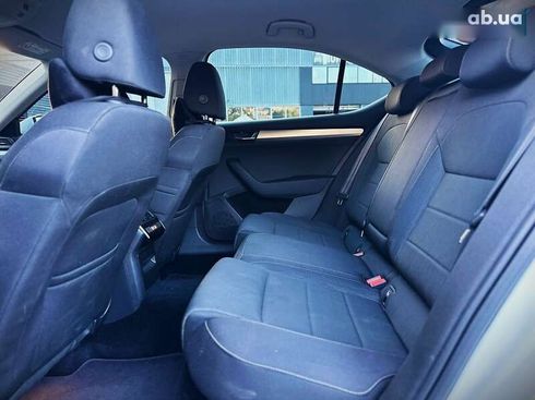 Skoda Superb 2019 - фото 30