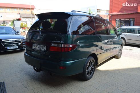 Toyota Previa 2002 - фото 3