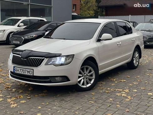 Skoda Superb 2013 - фото 3