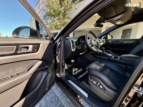 Porsche Cayenne Coupe 2019 - фото 10