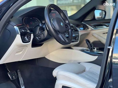 BMW 5 серия 2021 - фото 21
