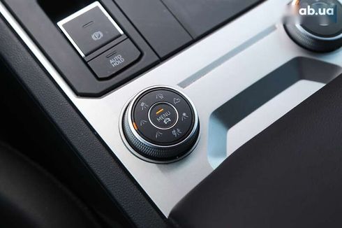 Volkswagen Touareg 2023 - фото 25