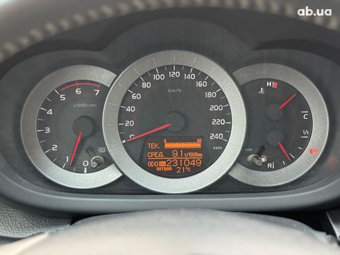 Toyota RAV4 2007 черный - фото 32