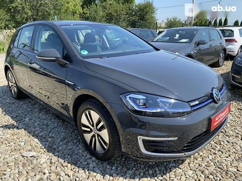 Volkswagen e-Golf 2020 - фото 10