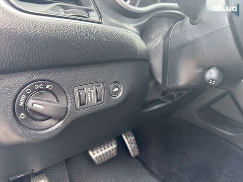 Dodge Challenger 2017 - фото 25