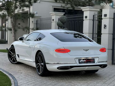 Bentley Continental GT 2019 - фото 12