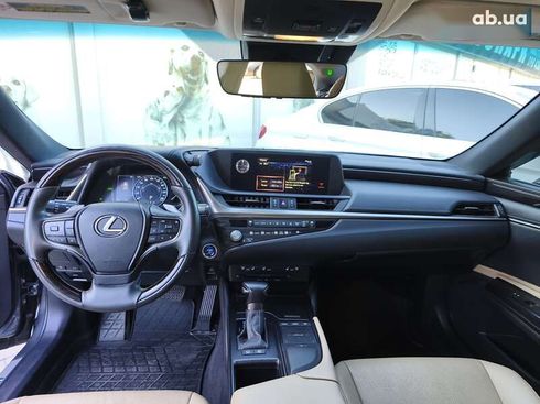Lexus ES 2021 - фото 16