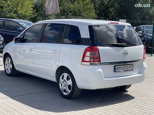 Opel Zafira 2009 - фото 21