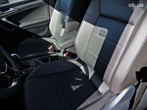 Volkswagen Tiguan 2020 - фото 8