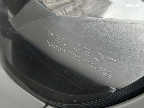 Peugeot Traveller 2017 серый - фото 25
