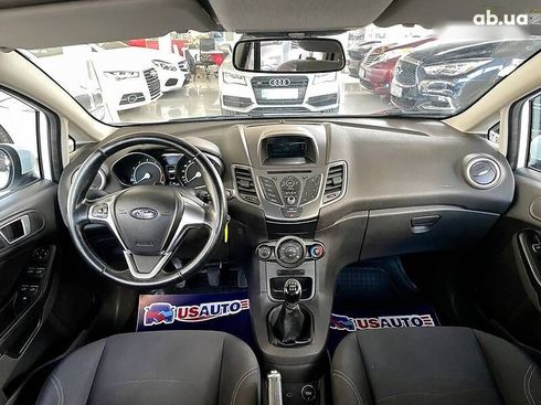 Ford Fiesta 2016 - фото 18