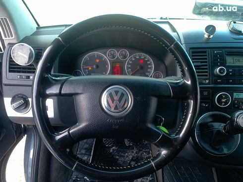 Volkswagen Multivan 2007 серый - фото 20