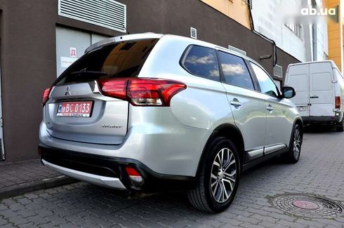 Mitsubishi Outlander 2016 - фото 9