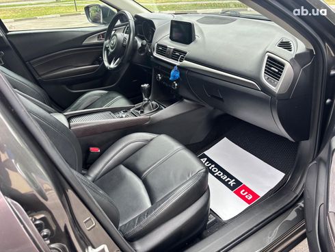 Mazda 3 2018 серый - фото 15