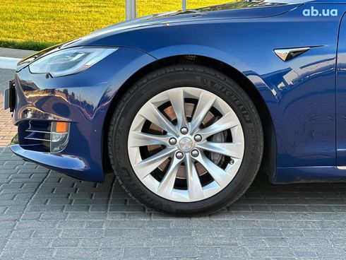Tesla Model S 2019 синий - фото 13