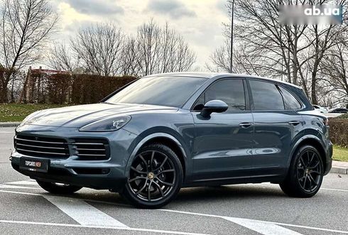 Porsche Cayenne 2018 - фото 17