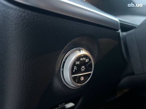 Mercedes-Benz C-Класс 2024 серый - фото 18