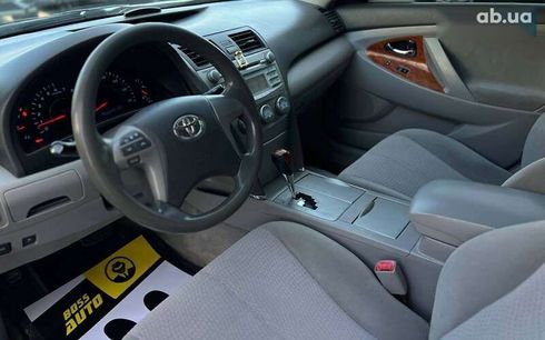 Toyota Camry 2011 - фото 10