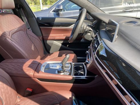 BMW 7 серия 2020 черный - фото 16