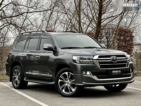 Toyota Land Cruiser 2020 - фото 18