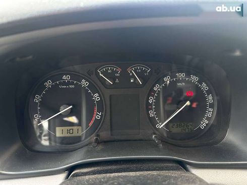 Skoda Octavia 2004 - фото 16