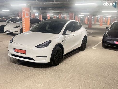 Tesla Model Y 2023 - фото 3