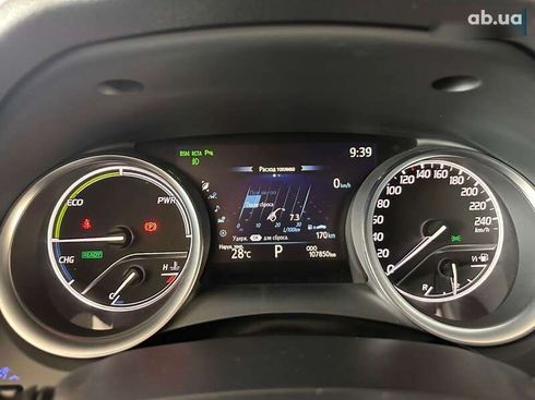 Toyota Camry 2020 - фото 14