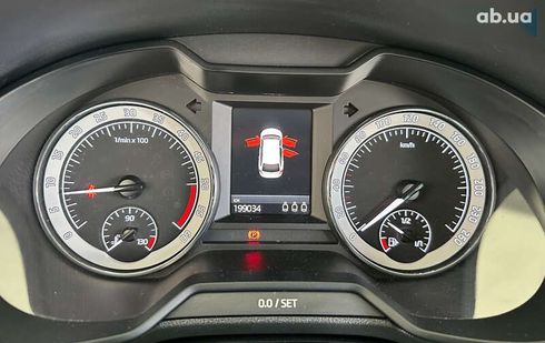 Skoda Octavia 2017 - фото 16