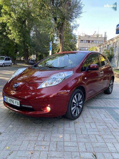 Nissan Leaf 2014 - фото 11