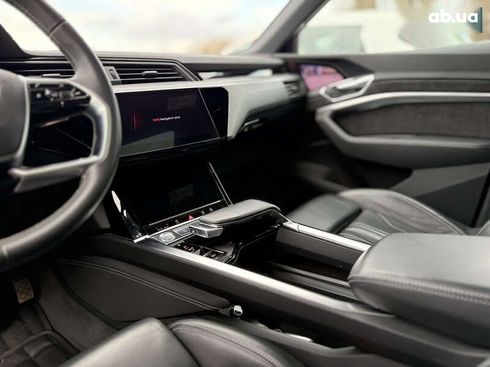 Audi E-Tron 2019 - фото 17