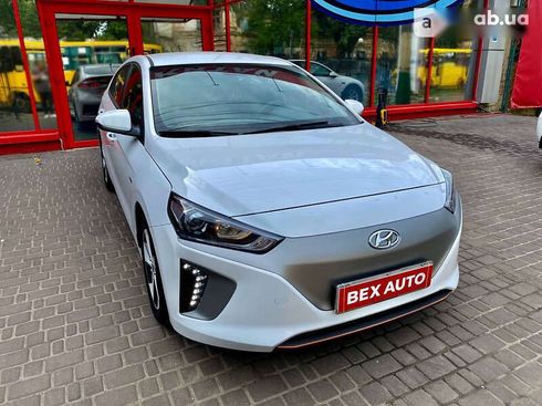 Hyundai Ioniq 2017 - фото 6