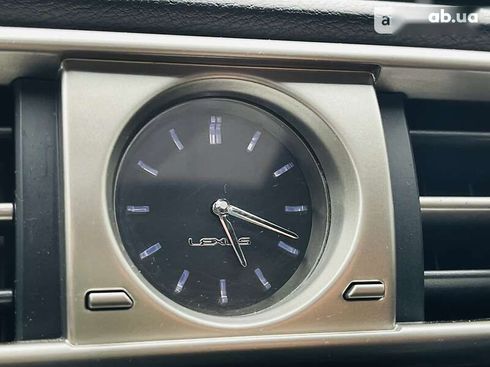 Lexus IS 2015 - фото 23