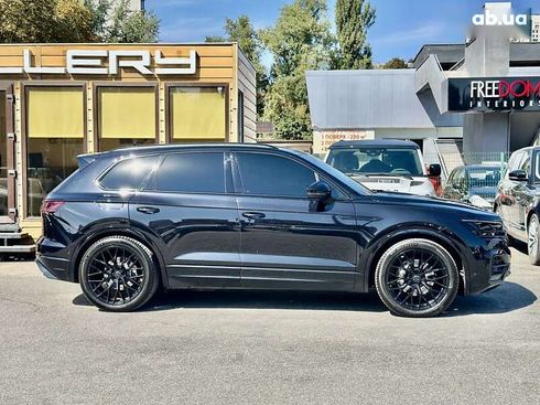 Volkswagen Touareg 2018 - фото 9