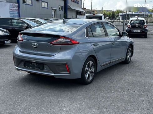 Hyundai Ioniq 2017 - фото 8