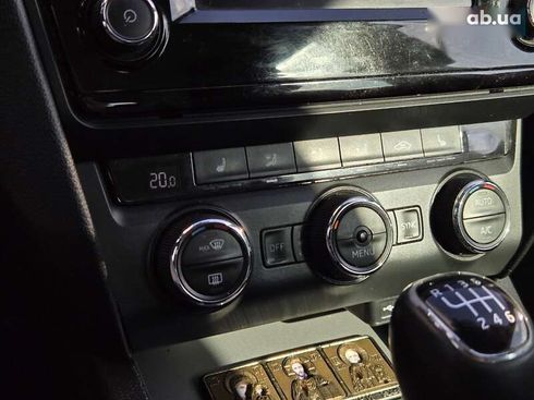 Skoda Octavia 2015 - фото 25