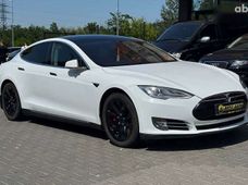 Продаж вживаних Tesla в Чернівцях - купити на Автобазарі