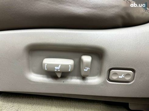 Lexus LX 2007 - фото 24