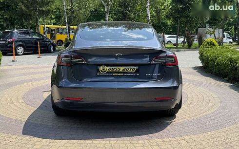Tesla Model 3 2022 - фото 6