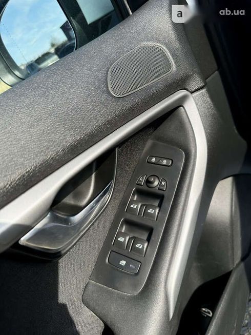 Volvo V40 2014 - фото 17