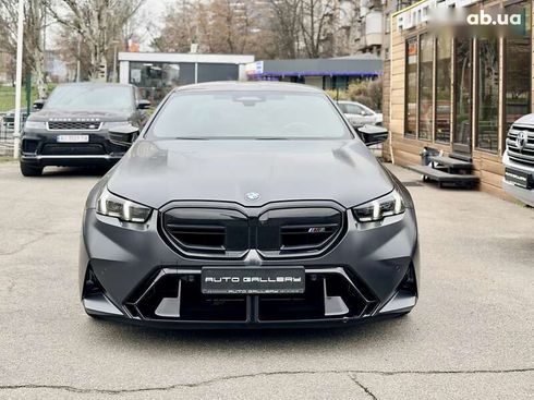 BMW M5 2025 - фото 8