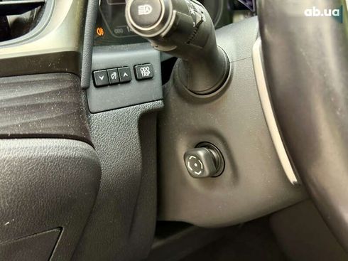 Lexus ES 2019 - фото 20
