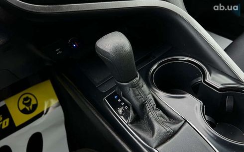 Toyota Camry 2018 - фото 16