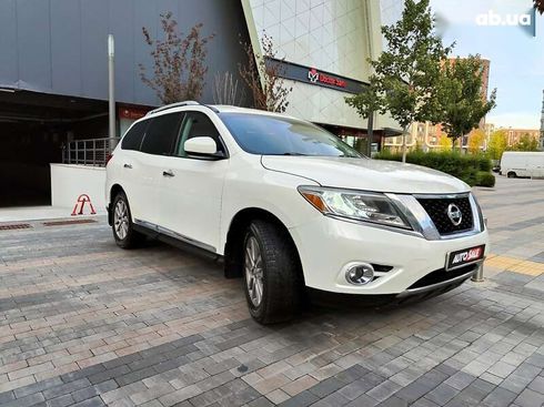Nissan Pathfinder 2015 - фото 26