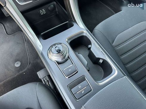 Ford Fusion 2019 - фото 10