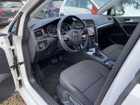 Volkswagen e-Golf 2020 - фото 14
