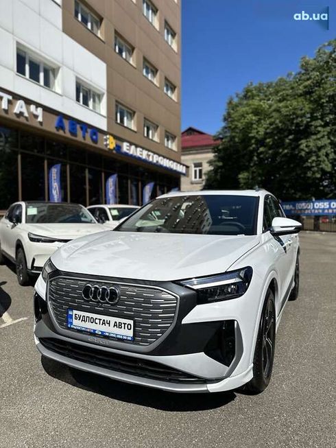 Audi Q4 e-tron 2025 - фото 9