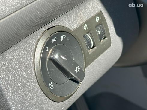 Volkswagen Caddy 2007 серый - фото 11