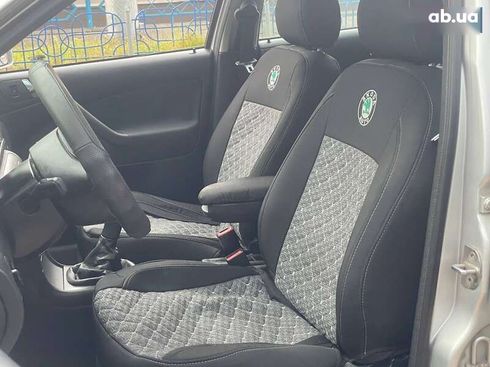 Skoda Octavia 2004 - фото 9